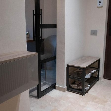 Cosy 2 Rooms Apartment In The Center Of The City بوخارست المظهر الخارجي الصورة