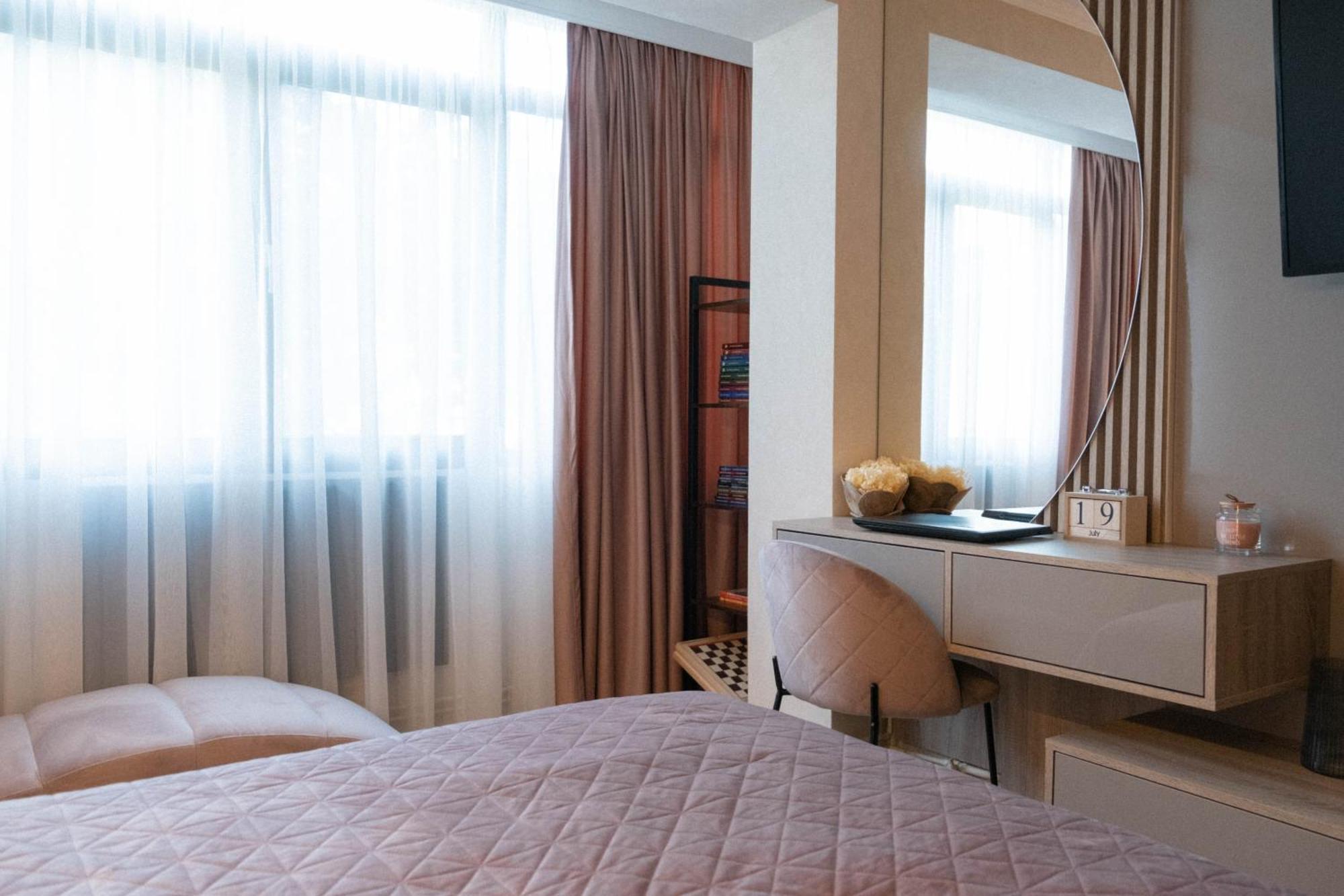 Cosy 2 Rooms Apartment In The Center Of The City بوخارست المظهر الخارجي الصورة