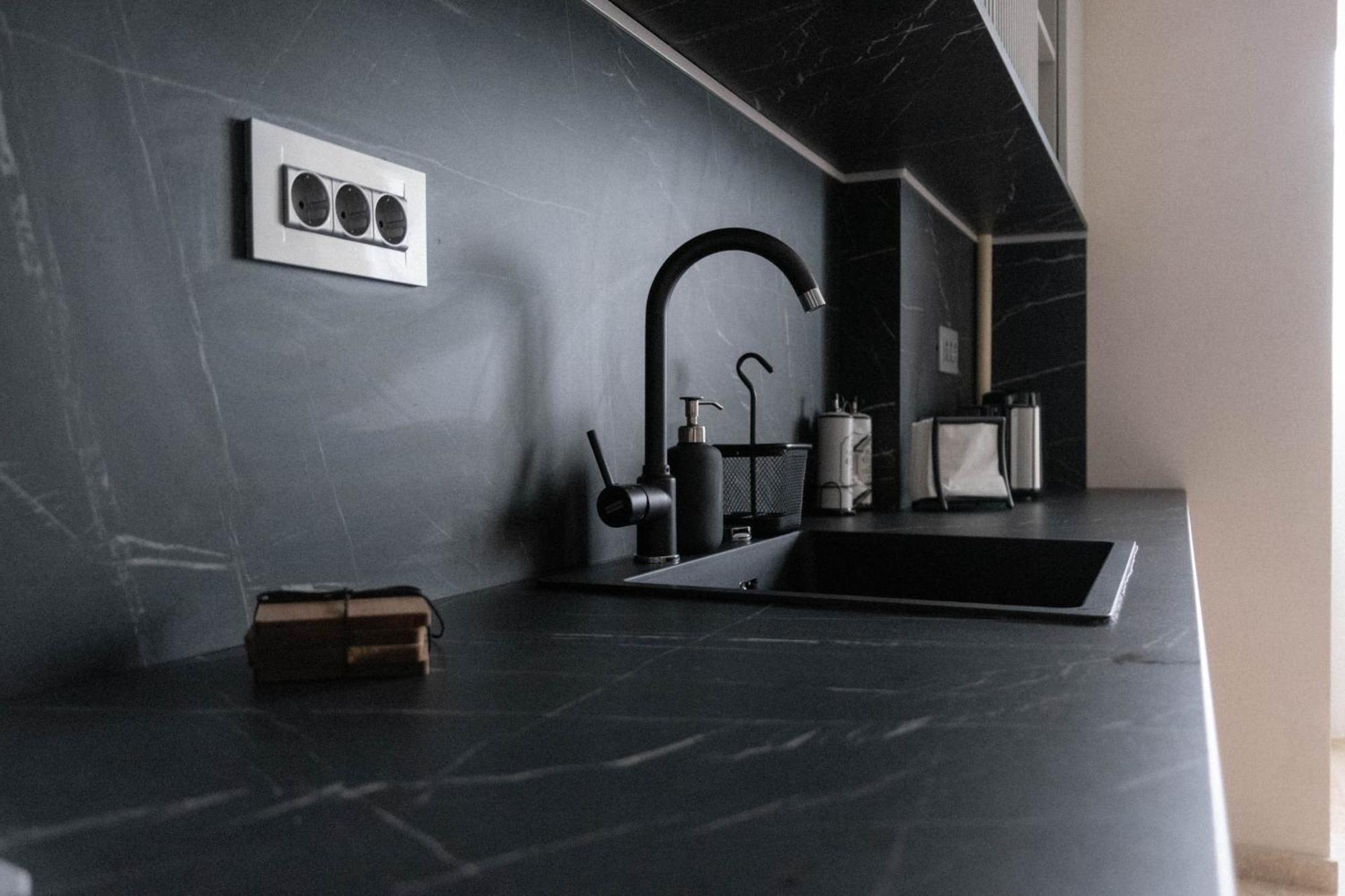 Cosy 2 Rooms Apartment In The Center Of The City بوخارست المظهر الخارجي الصورة
